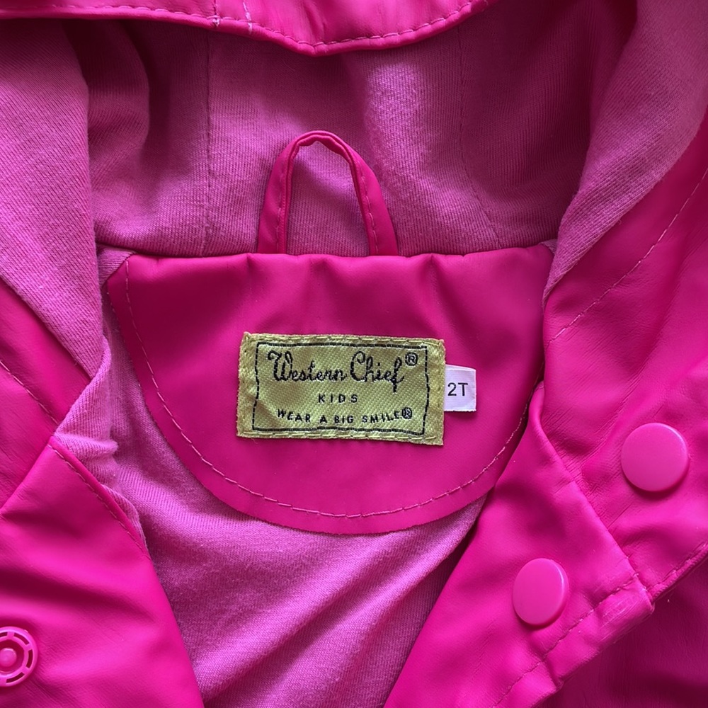 Butterfly raincoat - Picture 3 of 6
